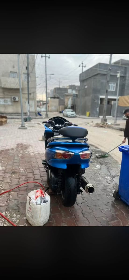 سلام عليكم للبيع   فورزه صفر 10دراجه كهربايات كله شغاله درجه فجئه وكفت ابيعه على وضعه دراجه طير الله شاهد كزوز رياضي عداد كيلو متر شغال عداد بانزين شغال وياله نضاف كلش سعر700وبيه مجال قليل رقم ***********المكان الاصمعي قديم

