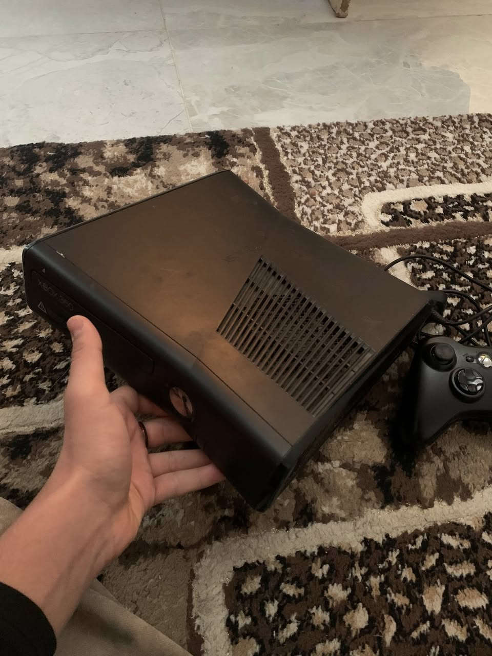 Xbox 360
للبيع سعره 100 وبي مجال بسيط 
الجهاز ممهكر يعني بكيفك تريد تهكره وتحط ألعاب لو تريد تشتريله أقراص 
ويا جويستك وملحقاته كامله
للتواصل خاص 
مكاني بغداد الحارثيه


**إذا كنت صاحب هذا الإعلان وتريد حذفه لأي سبب، رجاءا أرسل رسالة إلى الدعم الفني**