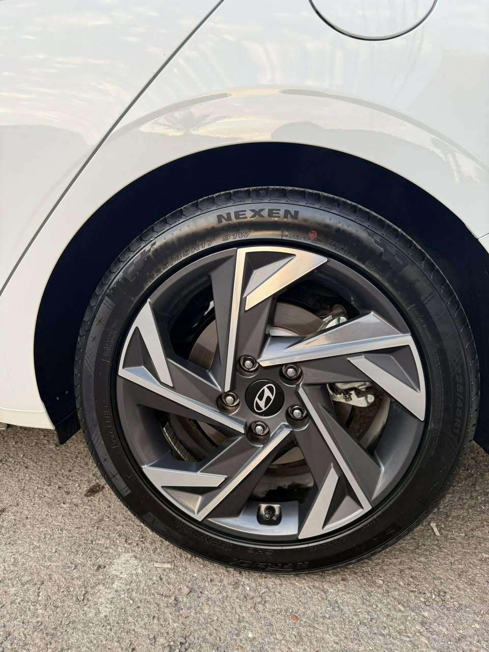 الهم صل على محمد وال محمد

النترا 2025 تجميع صيني 
السيارة كفالة عامة رصعة مابيه 
ماشية 18 الف كيلو 
رقم اربيل باسمي 
مدوشم ارضية وكشنات وصندوق 
نضافة السيارة 💯💯 
مكاني بغداد 
للاستفسار ***********
