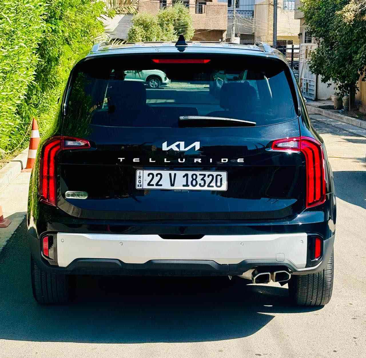 السلام عليكم 
كيا تيلورايد S موديل 2025 
ماشيه 5000 يعني بعده بحاله الزيرو 
محرك سته سلندر 3800
رقم أربيل بأسم شركه تحويل وكاله ثاني يوم 
وارد امريكي حادثه امبدل جنطه نفس اللون السياره بدون لا صبغ ولا بارد ولا شخوط ولا رصعات صور الحادث بل منشور  سياره جديده بعده بحاله الزيرو 
مواصفاته:- بصمه ,فتحه ,كشن خلفي منفصل ,رادار امامي خلفي جانبي ,مقاعد كهرباء ,مقاعد تدفئه ,لايت زينون عالي ناصي ,حساسات خلفيه ,كامره خلفيه, دشبول ديجيتال متصل ,جنطه كهرباء  ,اشاره بل مري ,تحديد مسار 
مكان السياره المنصور 
السعر ( 335 ورقه )
*********** بغداد, العراق
