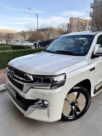 لاندكروزر GXR • V8 4.6 • ٦٥٠٠٠ كم