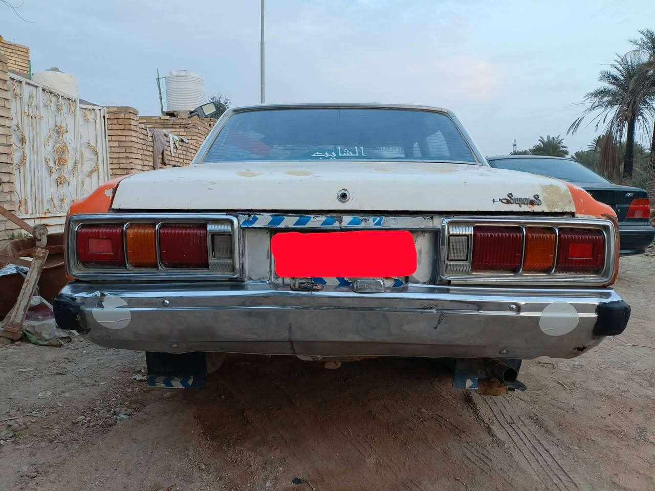 السلام عليكم  كير مكينه بلديات  شغاله تراب  وين ما تريد كهربايات شعاله مديل 75  ملكه موجود   12  ورقه بيه مجال 
***********
