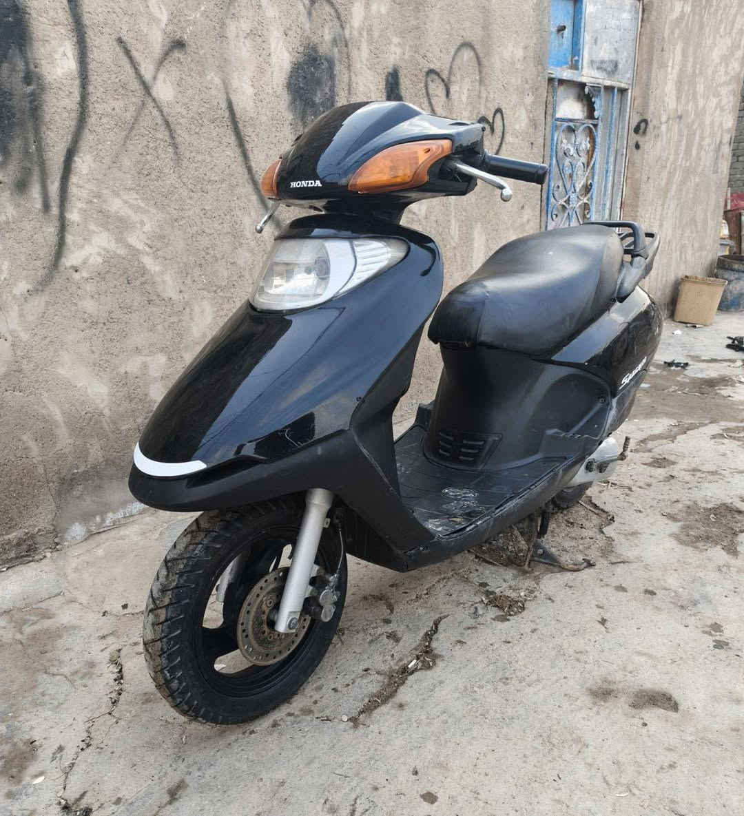 السلام عليكم سبيسي ياباني كلهة شغالة سلف هندر كهرباياتهة كلهة شغالة *********** السعر 500وبيهه مجال قليل والشراي يخابر ويدلل
