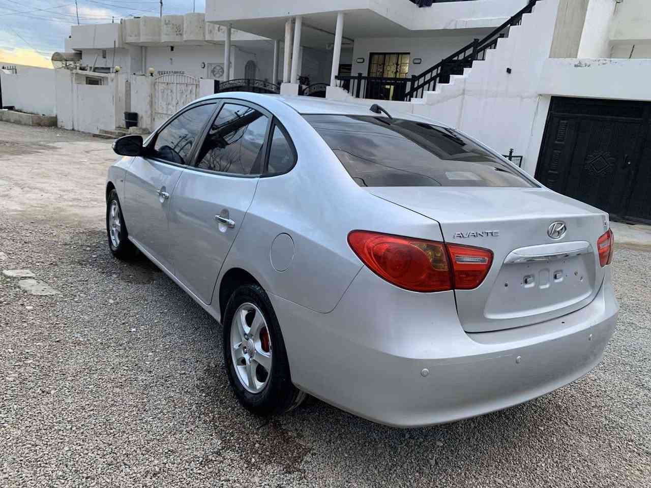 ئاڤانتی مۆدیل 2010 فوڵە بە س سڵایت نیە گیچ وە نە وشە یە ئکویە تە نجیل بلۆتوزە پیش و پشتی کە پسە کامل مە سە ڕە ف کڕاوە بڕاوی دوبە یە سقفە ی بۆیاغی عیڕاقی نیە بای 53محمە ل  *********** رانية, السليمانية
