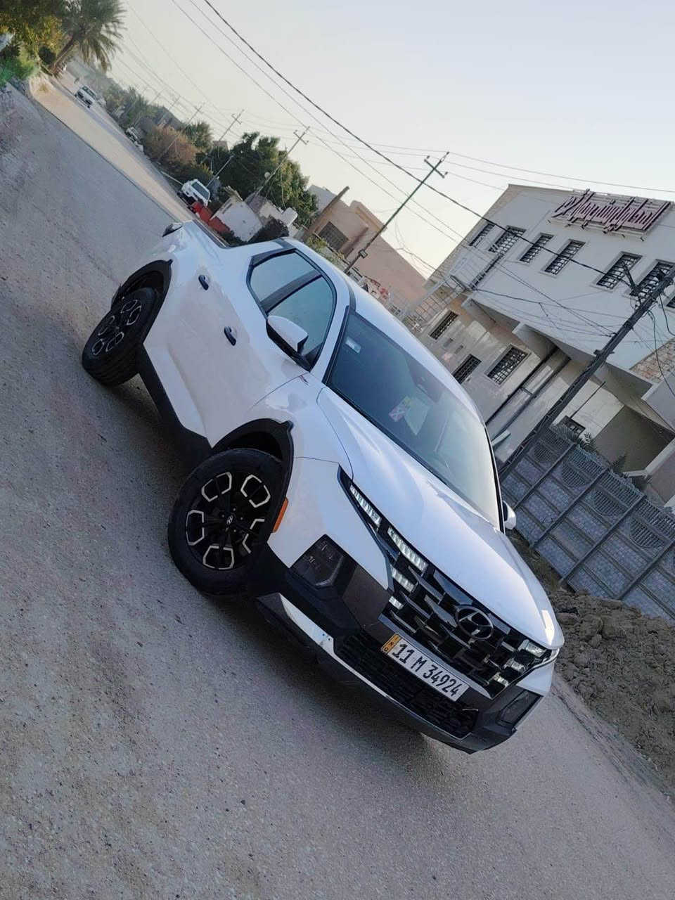 السلام عليكم سانتا كروز
2024 رقم بغداد 
مكينه 2500
حادث جاملغ واحد فقط 
السعر 200
*********** بغداد, العراق
