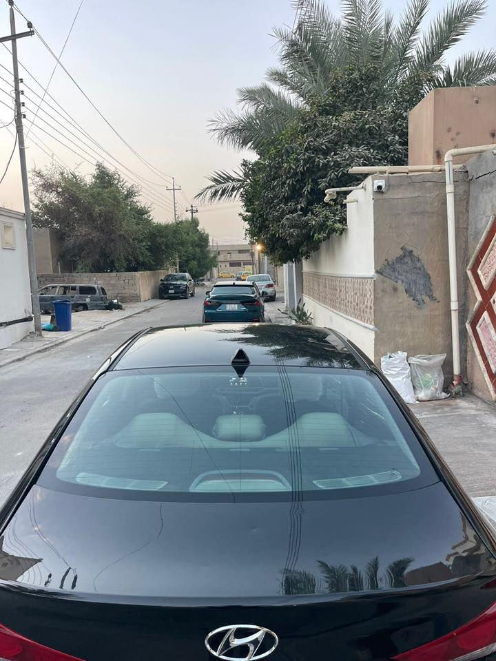 للبيع 🔥❤️‍🔥
السياره مثل ما موضحه بل صور بل واقع احلى السياره 
السياره جاهزه من كلشي برغي مابيها نقص 
امريكي طابه اكلين للعراق فقط حالوب قليل وجاراد بل باب الي خلف السكن مال السايق كير و مكينه خير من الله تبريد شرط ثلاجه السياره 
معروضه ب 125وبيها مجال حك الجيه 
*********** 
واتساب او اتصال مباشر
