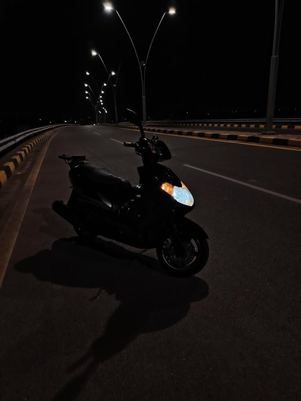 السلام عليكم
سكنس فحل نوزل للبيع 
دراجه مكفوله كفاله عامه من كلشي 
دراجه قبل شهرين اخذتها من رمبه بعدهي بترابها 
جيب فيتر وتعال افحص 
السعر 950وبيها مجال للطيبين 
***********
