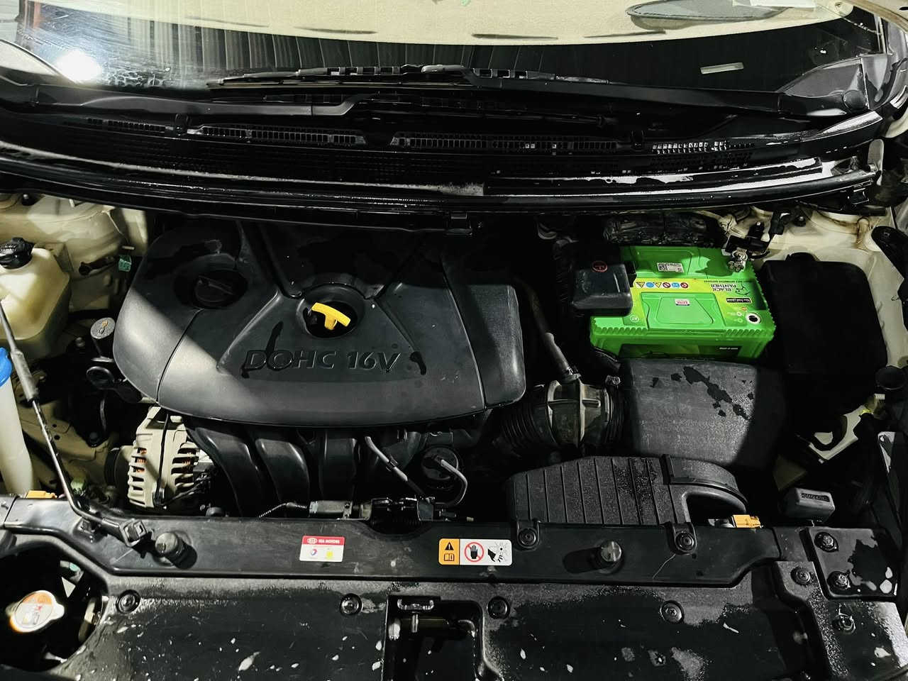 السلام عليكم
كيا كارنز موديل ٢٠١٤ خليجي  
مكينه 2000دوش 
رقم كربلاء بأسمي مشروع وطني 
سياره فول مواصفات 
تحكم استيرن جهتين +شفتات
مانع انزلاق APS
مري شفط +إشاره بالمري
أشاره ترحيب
شاشة كبيره
حساسات خلفية 
ويل كب 
تبريد قطعتين 
دوران لايت الأمامي مع دوران الاستيرين 
ثلاث مودات قيادة 
نظام eco
بيه تخم تاير جديد
باتري جديد
حداديه كله جديد
ماشيه ١٥٩
كير مكينه تبريد شرط الفحص 
مكاني الديوانيه مركز المحافظة 
سياره بيه بارد بالجاملغ الخلفي مقدار شبر 
وصبغ بالجنطه مثل ماموضح بالصورة
باقي كفاله 
السعر ١٤٨ وبيه مجال
ترهم مراوس بسياره موديل احدث شرط  عالي خليجي 
***********
