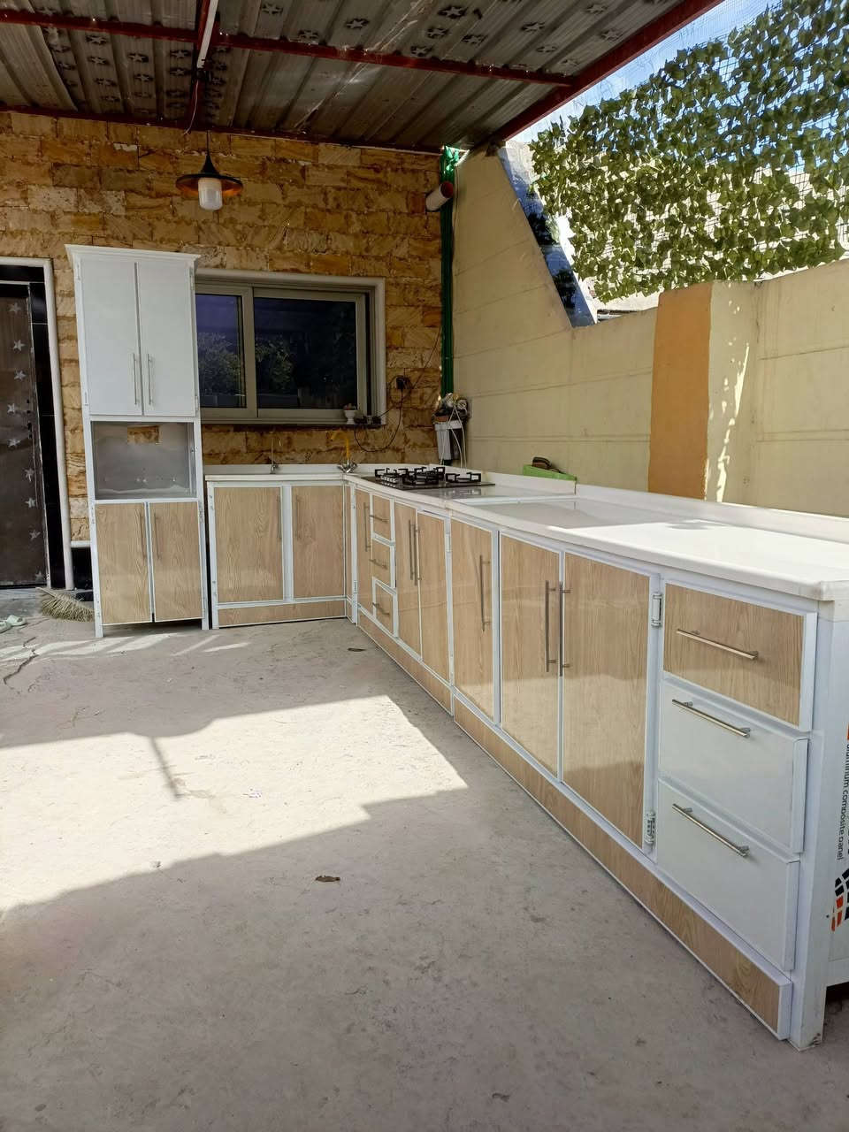 كاونتر  تسكام 6 و10 ارضي
وفوك مترين ونص   طباخ كرستال كلش نضيف 
ڱڵـه  مرمر نضيف جدا سعره 670  مكان بابل لكفل ***********
