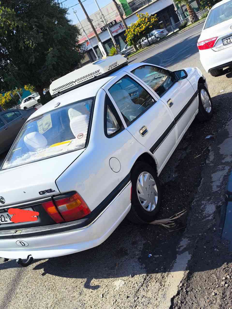 اوبل فكترا للبيع موديل 1992 سنوية ورقم جديد وهزة جديد
سيارة محرك 18 كير عادي سنوية بأسمي وياهة تبريد 
***********
