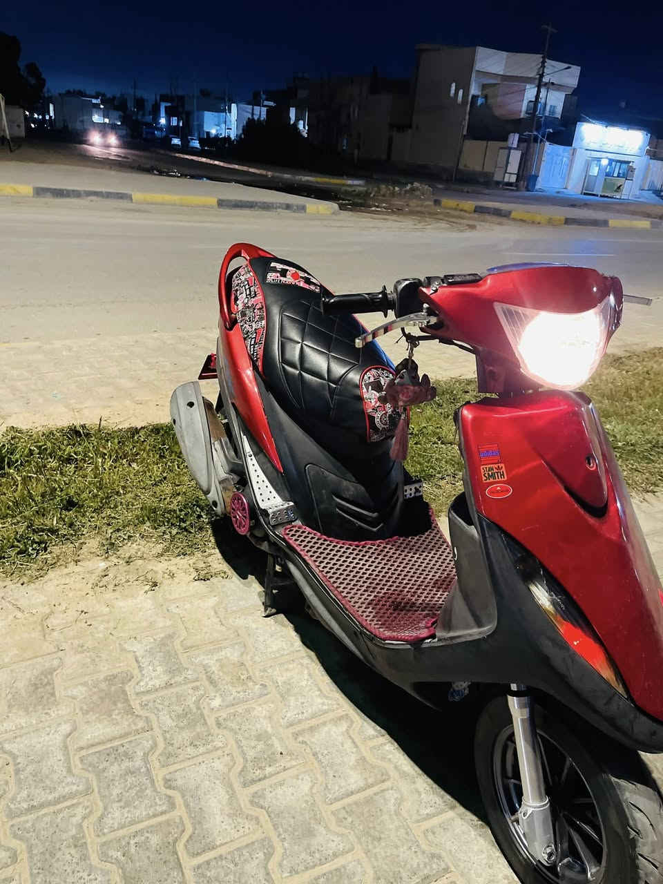 للبيع مكينه بلاديه لدراجه كلها ختم واحد ويا المكينه .كربلاء :اتصال ‭٠٧٨٢ ٩٤١ ٣٩٢١‬
