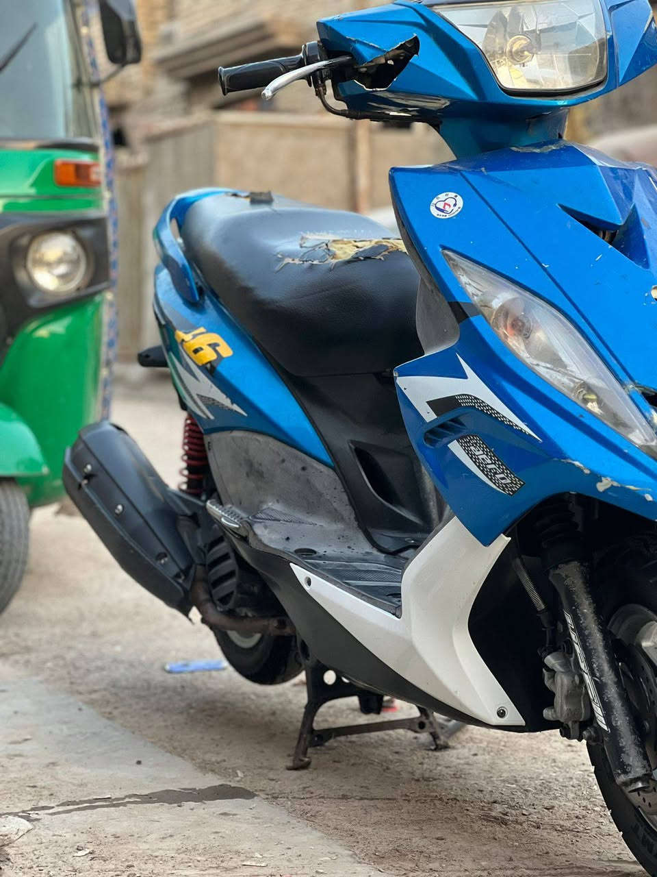 السلام عليكم شباب دراجه جي تي ار
2014دراجه وكاله كلشي شغال الدراجه ما مفتوحه كلها بلاديه مكان بلديات شارع البستان ***********
