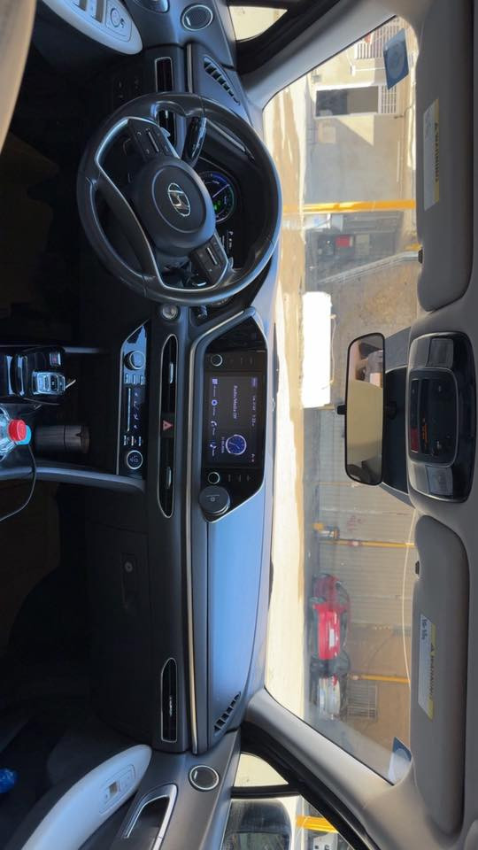 سوناتا هايبرد موديل 2022 نص موصفات
 
 
ضرر موضح بالصور 
ماشيه66  ميل 
- بصمة ابواب لمس + تشغيل + صندوق
- كشن كهرباء  + تدفئه الستيرن( السكان)
- خزن 128 كيكا + ( android auto + apple car play)
- رادرات 4 امامي وخلفي توقف تلقائي
- اشاير في المري + نقطة عمياء في المري
- انارة داخلية مركزيه مختلف الالوان 
- + تحكم عام على السياره
- سستم صوت BOSE الصوت 12 سماعة و دمام 2
- لايت امامي 4 عدسات LED
- هاندبريك بصمه + اوتو هولد للتوقف في الازدحامات
- شاحنة طوارئ شحن سريع
- منفذ USB امامي خلفي 
- شفتات في الاستيرن كير ( تبترونك رياضي )
- نظام المساعده على الاصطفاف
- نظام الترحيب عنده الاقتراب داخل وخارج السياره
- وضعيات قياده 4  
- نظام تحديد المسار 
- مثبت سرعه 
- نظام مستشعرات في الباب من تنفتح الباب تتوقف السياره 
- تبريد السياره بيانو
مكان السياره بغداد 
السعر: 168 وبيها مجال 
***********
