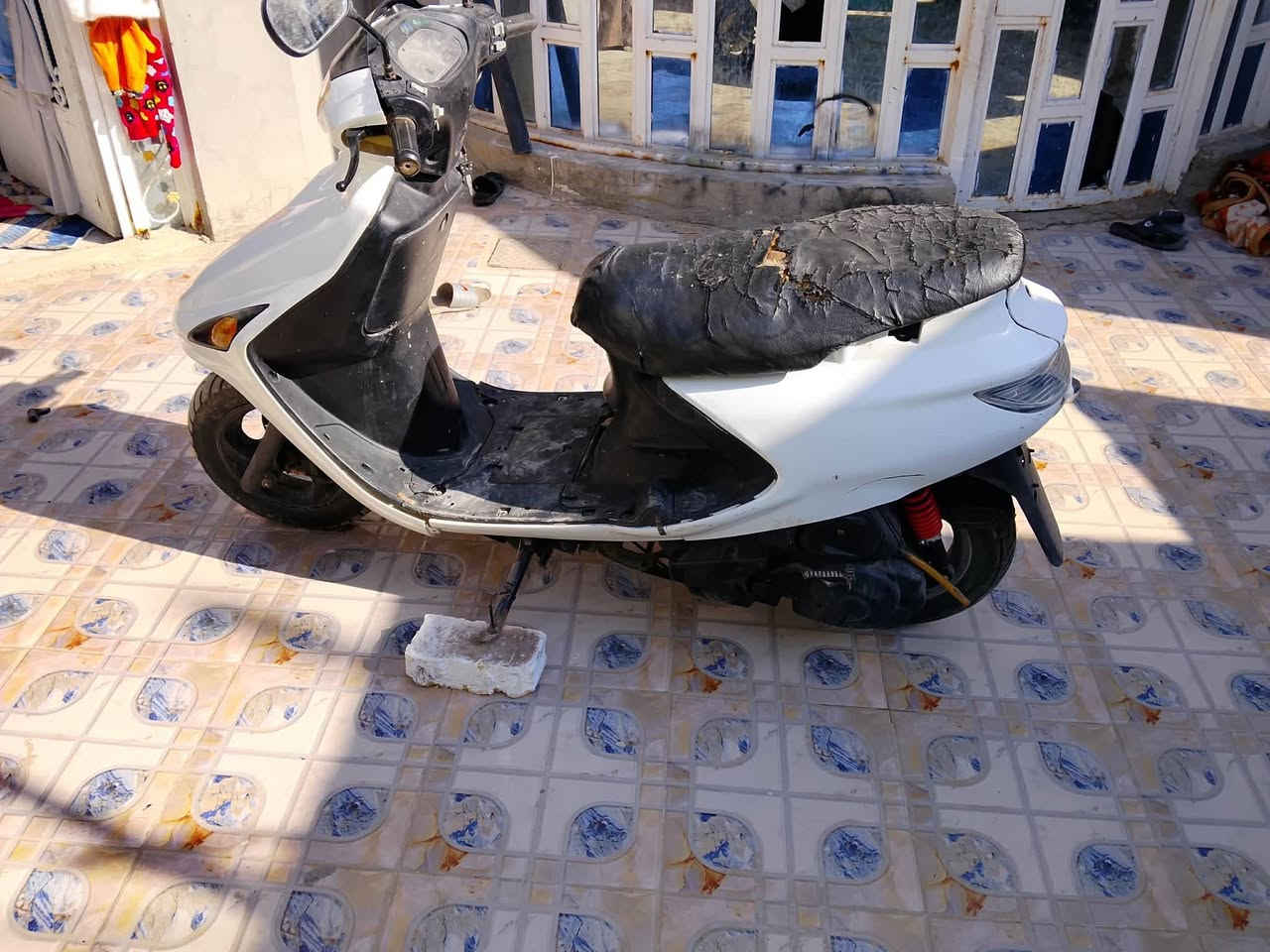 السلام عليكم  ..... مكلف بالنشر
دراجه للبيع  فراشه فحل محرك مفتوح بس كور السعر ٣٠٠ و بيها مجال . الشاميه حي العسكري شارع العريضه.  ***********
