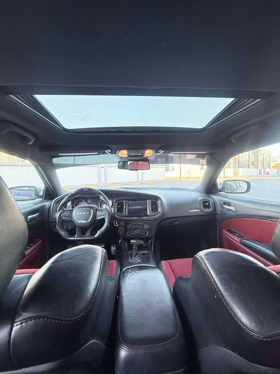 جارجر سكات باك  6400
لون اسود مغلف نانو متغير
فول مواصفات للاخير
وارد امريكي قطعتين 
اضافات 
تغليف نانو متغير
جكات s3 
ستيرن rbm
سقف روز
لد امامي متغير 

***********
