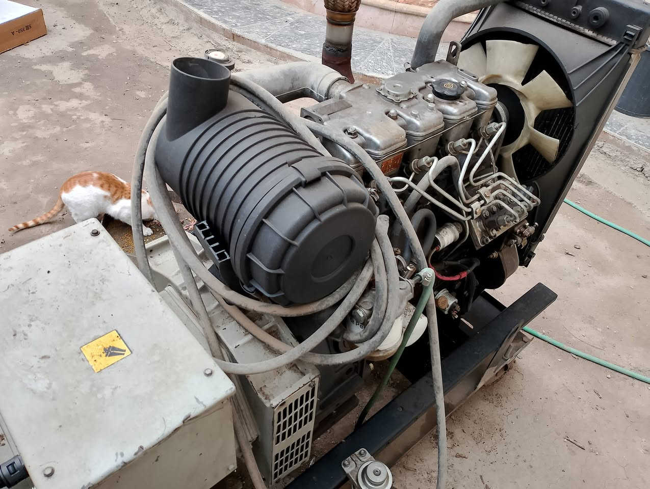 مولد بيركنز انكليزي بزون 4 بستم 20 كيفي ثري فيز شاشة حماية تشغيل واطفاء ذاتي كاملة وجاهزة على الحمل مكانه بالكاظمية الاتصال *********** مامتواجد على النت اتصل وآني بخدمتك
