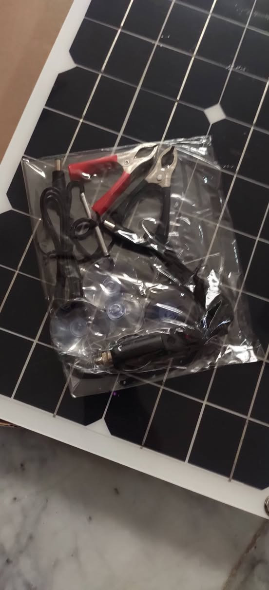 6 الواح مع 3 منظمات السعر 100 متوفر توصيل للتواصل واتساب فقط ***********
