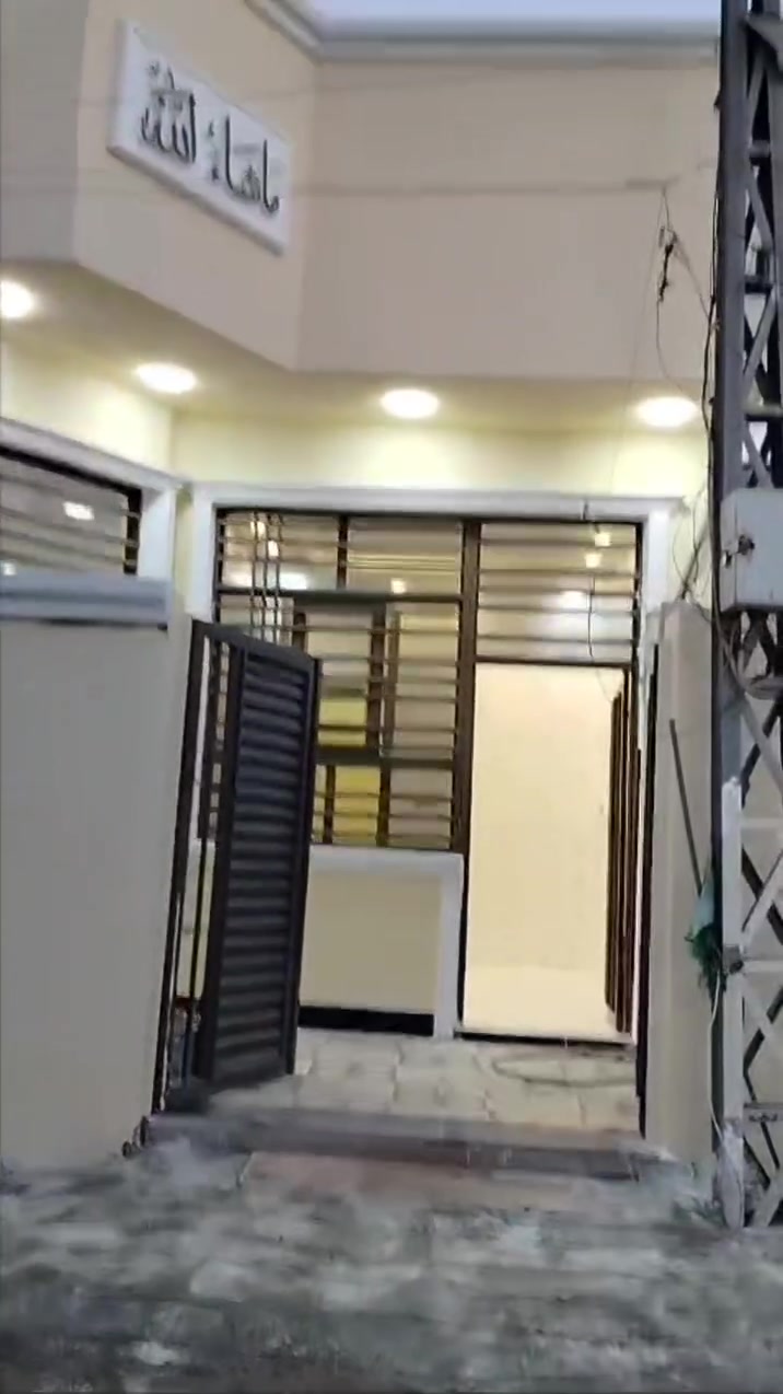 دار للبيع المساحه 100 متر بناء حديث 2026 طابو صرف زراعي سند 25 تحويل مباشر متوفره كل الخدمات العنوان بدايه النيل يبعد عن الجزائر خمس دقائق السعر 65 وبي مجال رقم ***********
