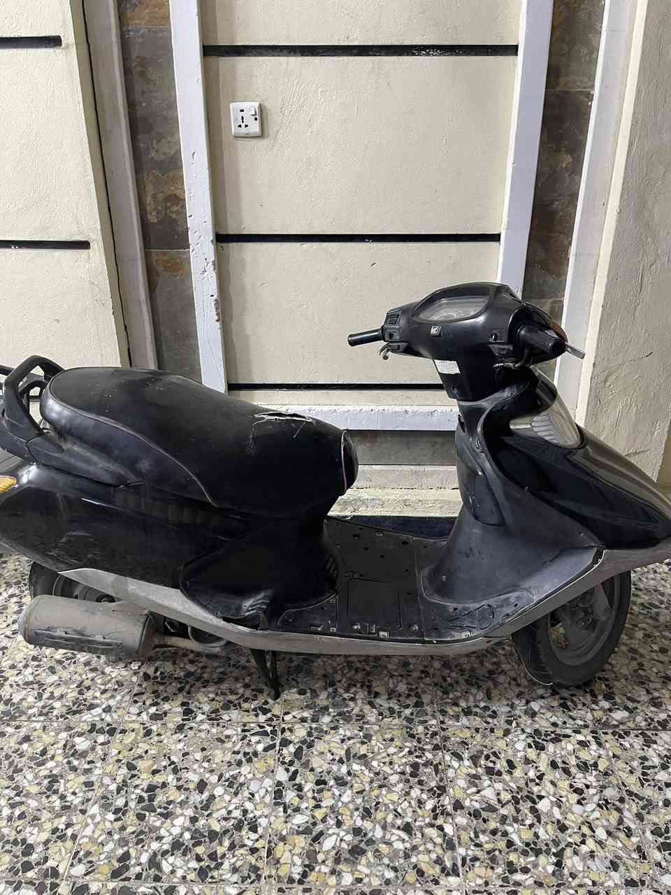 السلام عليكم دراجه سبيسي امشيه بيه طلع بيه صوت وطفت ابيعه على وضعه الهندر لاغيه فقط سلف تشتغل سعره ٢٧٥ مكانه بغداد الكماليه


**إذا كنت صاحب هذا الإعلان وتريد حذفه لأي سبب، رجاءا أرسل رسالة إلى الدعم الفني**