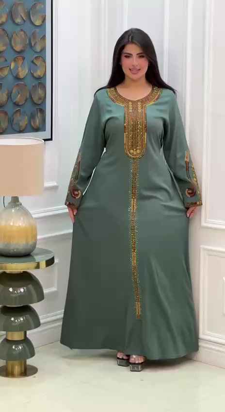 كلابيه كشمير مطاط من ماركه الحسناء 
كلوش وحزام 
القياسات L XL XXL 
كل موديل يوجد 20 لون 
وكل درزن4 الوان 
Https://t.me/asilask 

Ko


**إذا كنت صاحب هذا الإعلان وتريد حذفه لأي سبب، رجاءا أرسل رسالة إلى الدعم الفني**