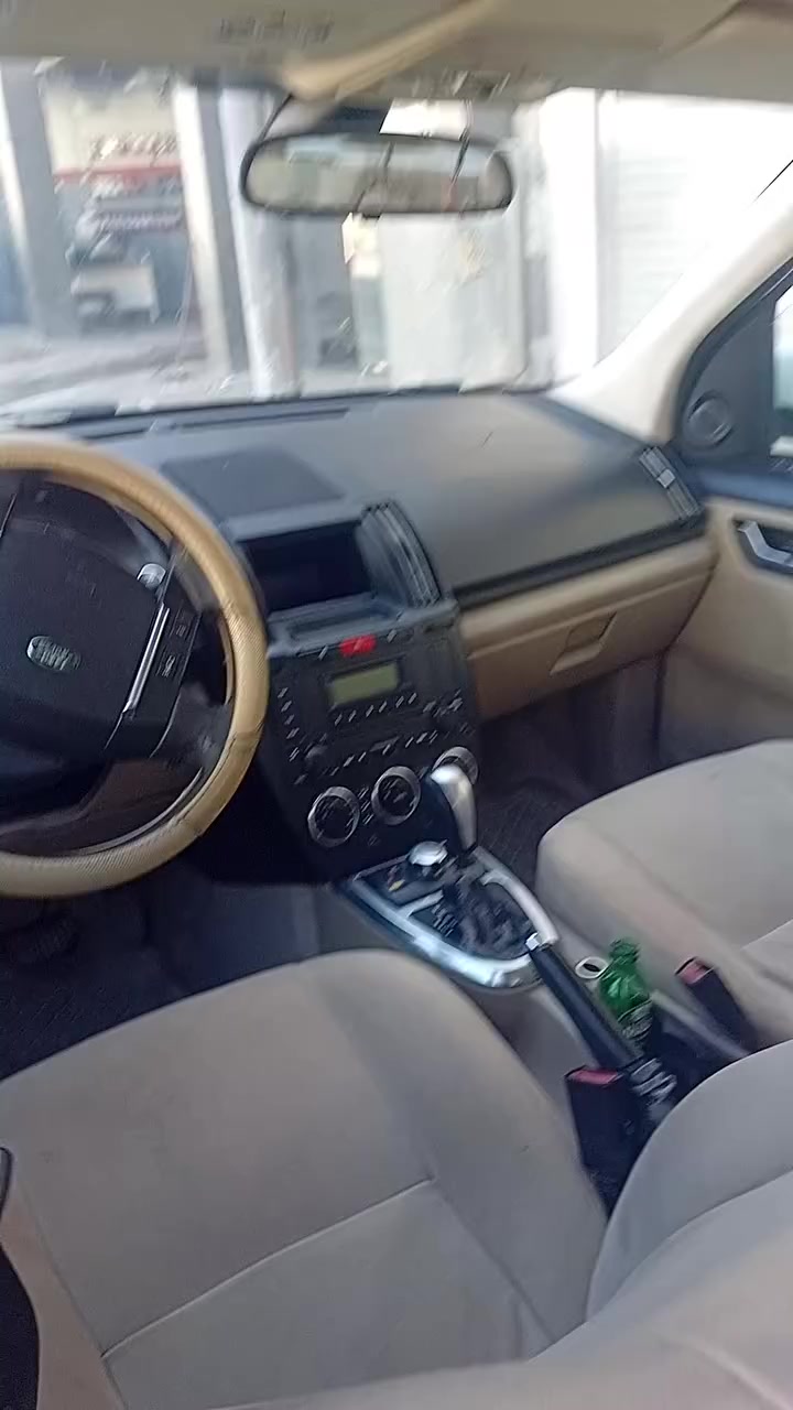 لاندروفر 2012 LR2 ، ماشي 216 الف کیلو متر ، بدون صبغ ، بدون تعدیل ، مكفولة، سنویة لحد 30 ، هزة جدیدة
للتواصل
 ***********
***********
