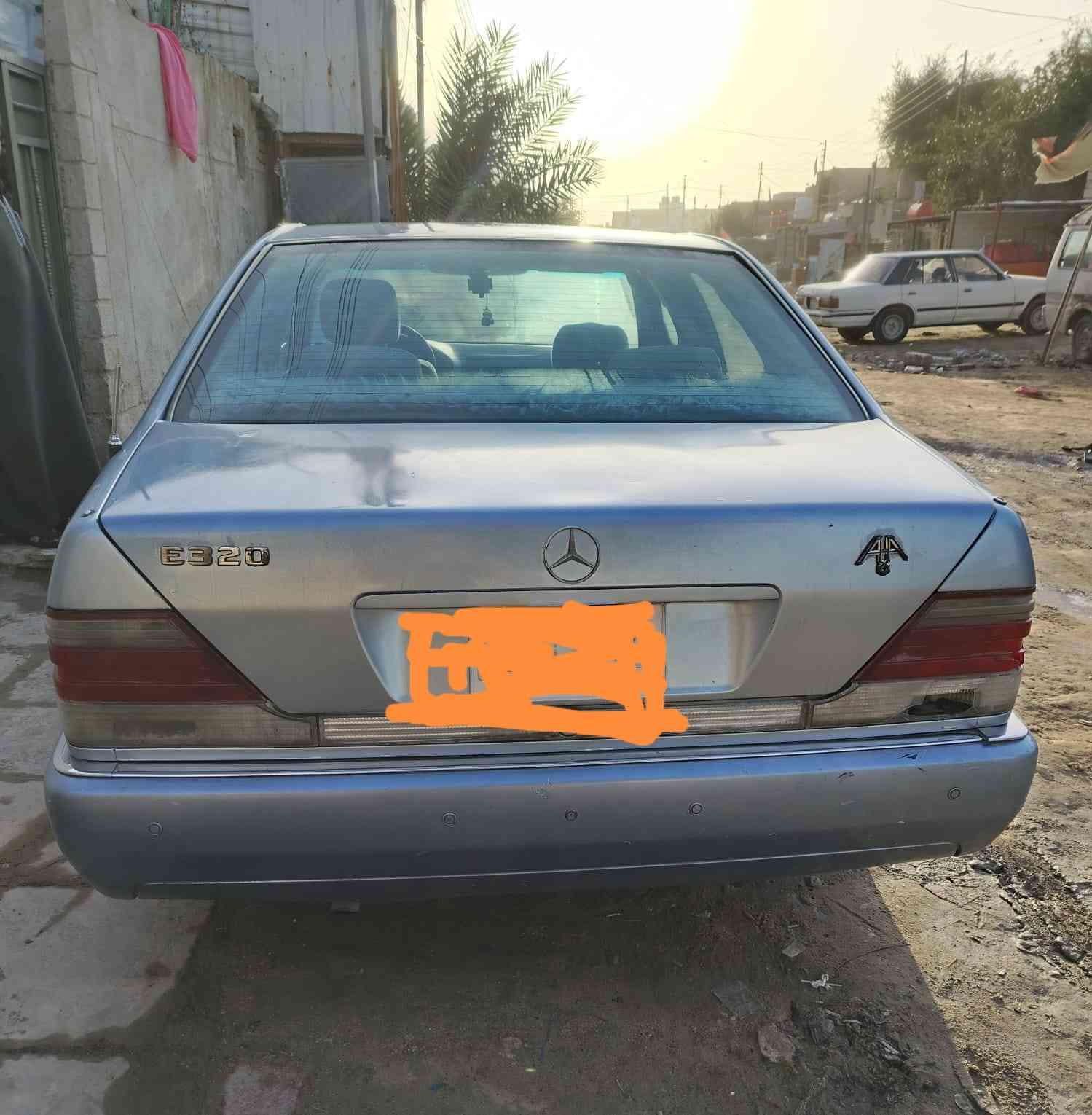 سياره مرسيدس شبح للبيع موديل ٩٢ رقم بغداد مشروع وطني جاهزه ومكفوله من كل شيء كير ومكينه جدد 3000 سنويه بشهر 11 تسقط السياره موجود ناصريه مركز رقم الواتس ***********
