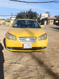 محرك 2000 • جير عادي • نجف