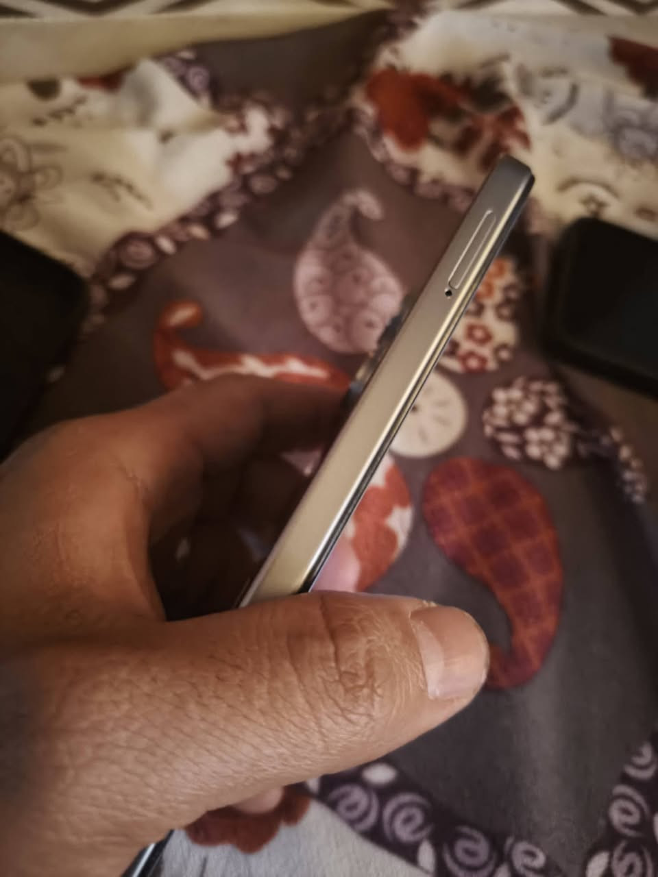 جهاز انفنكس GO 2 
ذاكره ٦٤ زلغ مابي لوك جديد اخذته لابني وما استخدمه 
سعره ٩٠ بدون ملحقات فقط كفر ولاسق شاشه اصلي... 
بغداد


**إذا كنت صاحب هذا الإعلان وتريد حذفه لأي سبب، رجاءا أرسل رسالة إلى الدعم الفني**