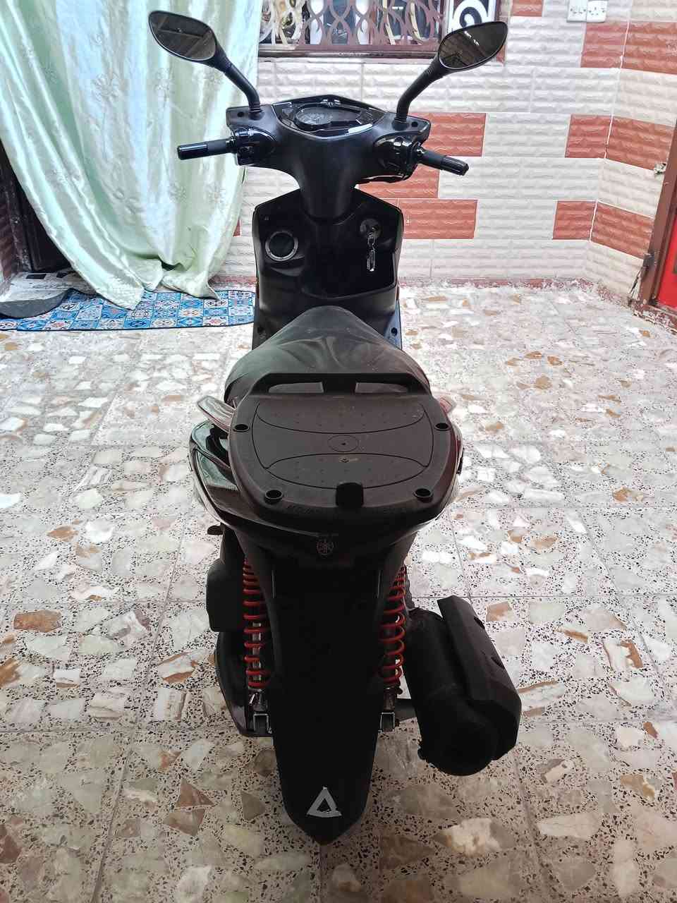 السلام عليكم
دراجة نارية سكنس فحل الد جديدة
سرعة 140+ نوزل +خطين +سلف اصلي
ام طلاعات+ستاند كهرباي حساس+وراقها ابسمي 
كفراتها اصلية+محرك ناعم ومكفول كفاله عامه 
الشراي يتصل ***********
شرط جيب فيتر وتعال فحص براحتك
