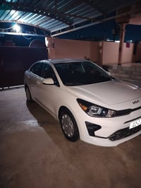 سياره للبيع كيه 2023 رقم انگليزي شرط التحويل  نضافه فول 1على1   الشراي...