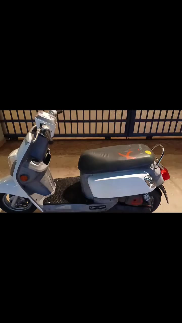 دراجه بوليس مسطره نوزل الدراجه خير من الله نضافه كشر مكينه ناعمه كلهة بلادي كفرات مختمه الدراجه مكفوله من كلشي صار شهر منزلهة رمبه تاخذهة ترتاح متشوف الفيتر شراي راسلني خاص او يتصل عالرقم ***********
