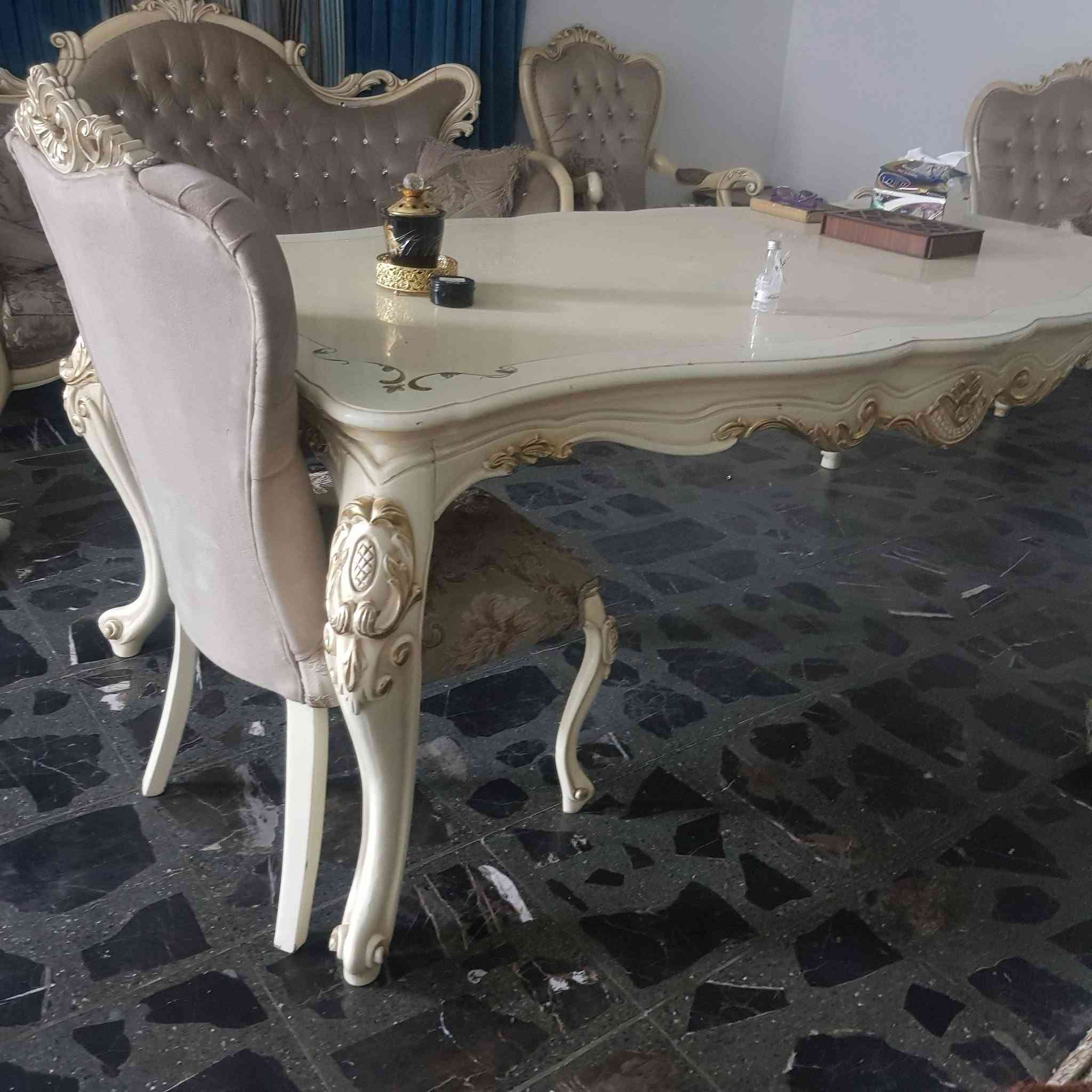 تخم عشر مقاعد مع طبله وسطيه مع ميز طعام و٦ كراسي   سيت كامل للبيع


**إذا كنت صاحب هذا الإعلان وتريد حذفه لأي سبب، رجاءا أرسل رسالة إلى الدعم الفني**