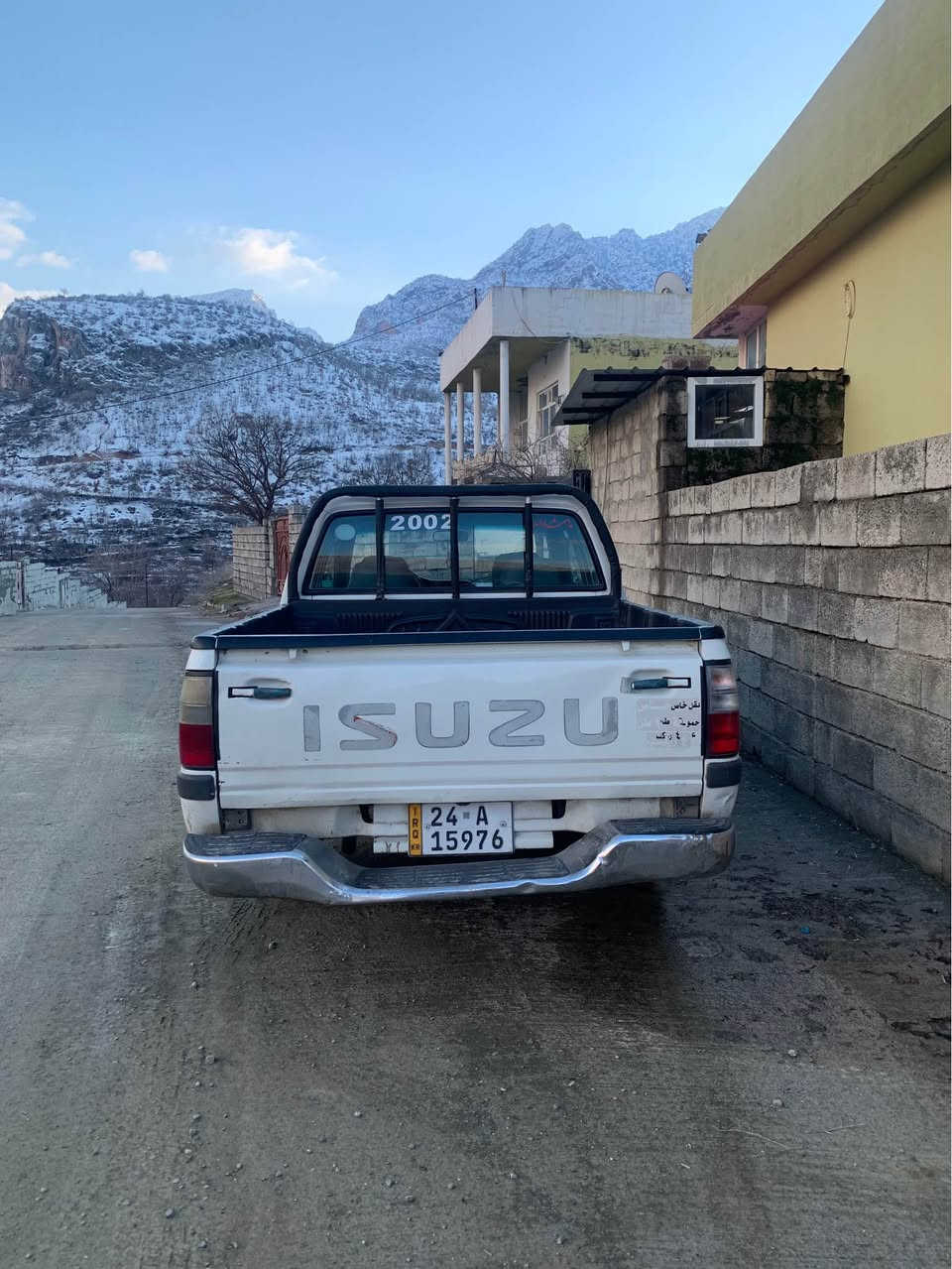 پیكاب ئایسوزو ٢٠٠١ گێرو مه‌كینه‌ به‌شه‌رت
سبوغ دوو پارچه‌ بێ ژۆری
ره‌قه‌م و سه‌نوی نویه‌ تا ٢٠٢٩
چوار تایه‌ی نوێی له‌ ژێردایه‌ سیاره‌كه‌ ئی ماڵێیه‌ توندو تۆڵه‌ 
0750 496 09 51 أربيل, العراق
