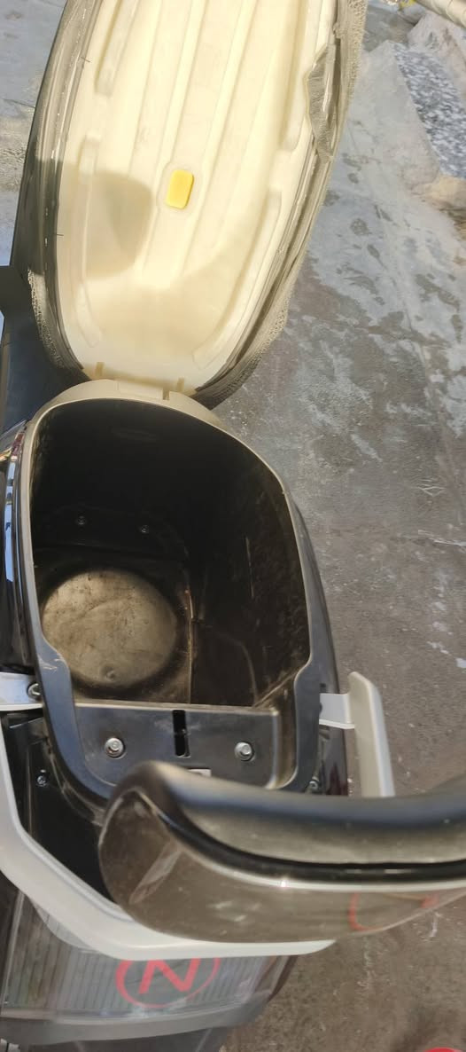 دراجه شحن موديل 2026 وتحمل 6بطاريات شحن
وبيهه تشغيل عن بعد وبيهه سويج 2.

مكاني بغداد الحريه شارع 30.

السعر 850. وبيهه مجال. وبيهه ضمان 3شهر من الشركه.
رقم الهاتف. *********** واتساب
