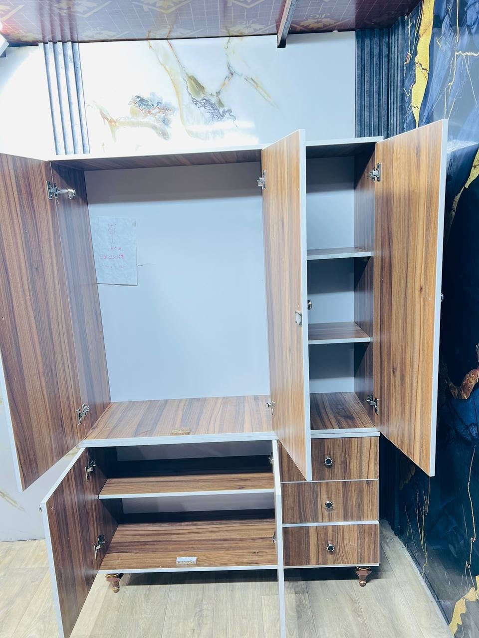 كنتور ٣ باب طابقين

 السعر 145 الف 

 الارتفاع ١٩٠ سم 
عرض ١٢٠ سم 
عمق ٤٠ سم.

متوفر خدمه توصيل


**إذا كنت صاحب هذا الإعلان وتريد حذفه لأي سبب، رجاءا أرسل رسالة إلى الدعم الفني**