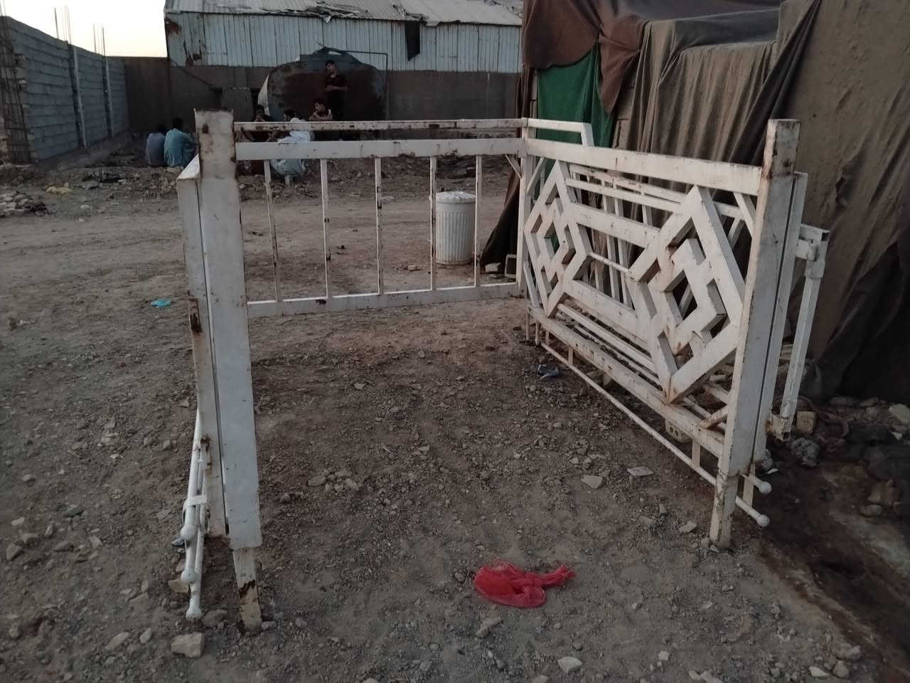 محجر للبيع ***********
