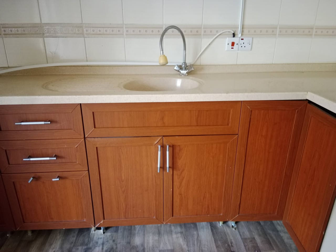 غراض مستعمل نضیف للبیع  
اربیل


**إذا كنت صاحب هذا الإعلان وتريد حذفه لأي سبب، رجاءا أرسل رسالة إلى الدعم الفني**