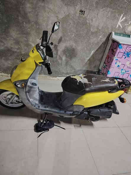 السلام عليكم دراجه فله ٤اشهر من طالعه من الرمبه 1100وبيه مجال
***********
