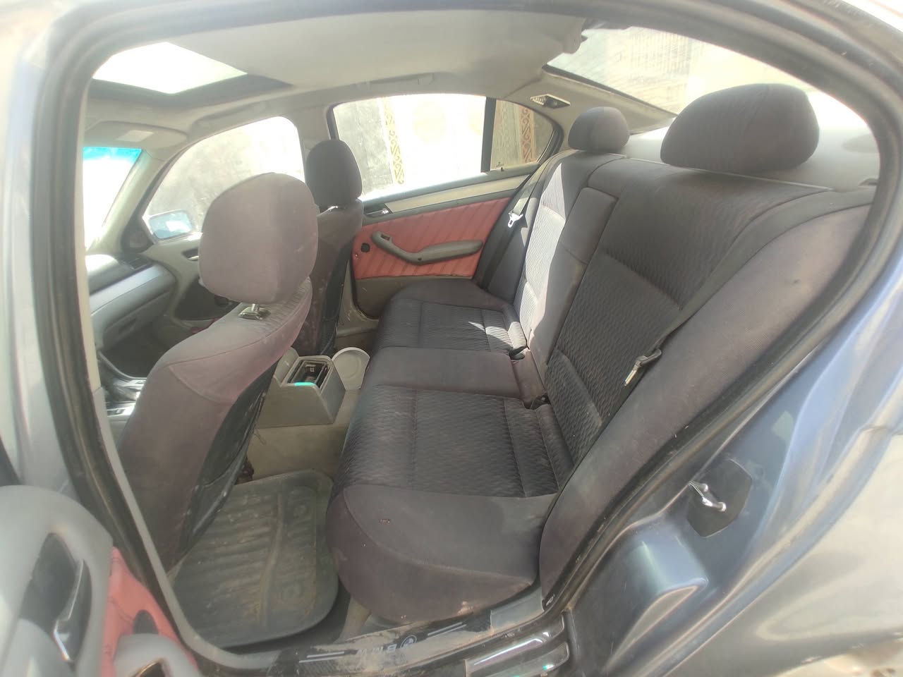 السلام عليكم
Bmw e46  حجم 328
مكفولة من الكص 
متؤمة اربيل 
سعر 25 وبيه مجال 
مكان ميسان 
***********
