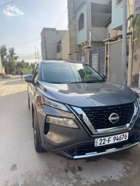 نيسان روج موديل 2022 SV بدون صبغ بدون بارد بدون ايرباك  ماشية 38 الف م...