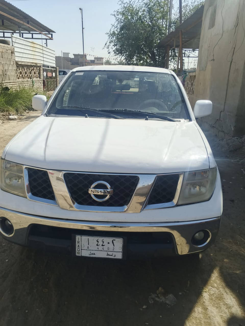 نيفارا٢٠١٢ مكفوله من الصبغ تخم تاير تبريد كهربائيات كلها شغاله محرك اتصرف ولا تبخير كير اوتماتيك المكان الصويره السعر١١٠ بيها مجال ***********...***********
