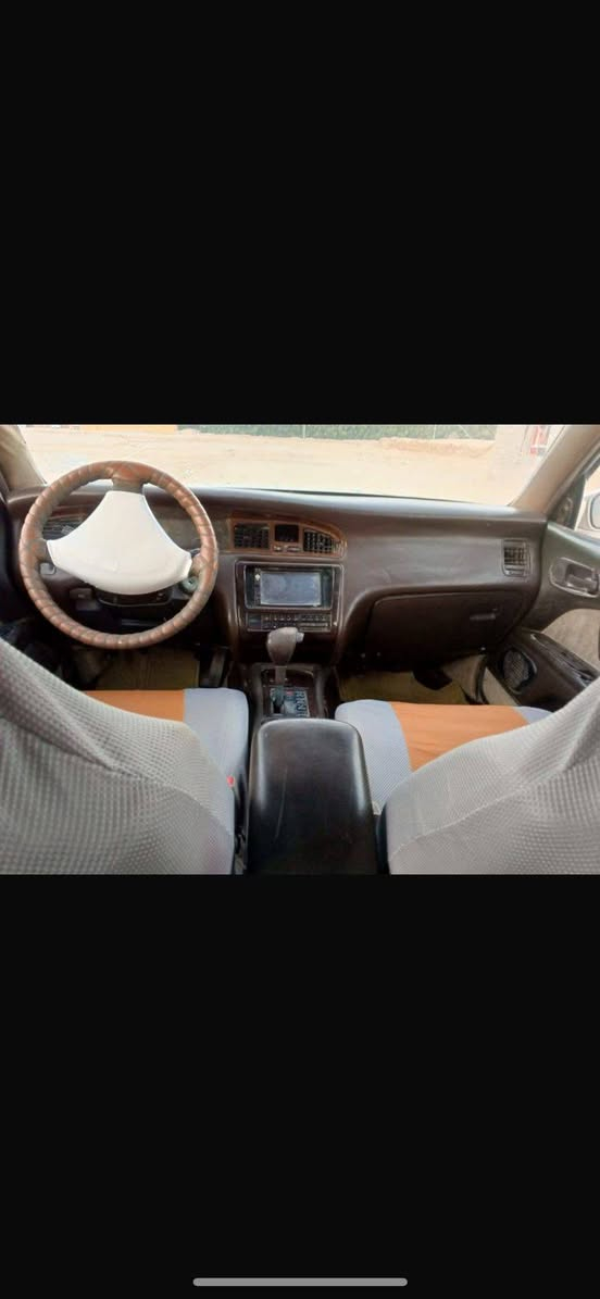 السلام عليكم بطه اللبيع او مرارس كرسته او مارك السعر (47) وبيها مجال سياره بسمي رقم بصره نكليزي مديل 922
باقي التفاصيل ستفسار ع رقم  *********** مكاني بصره ام قصر
