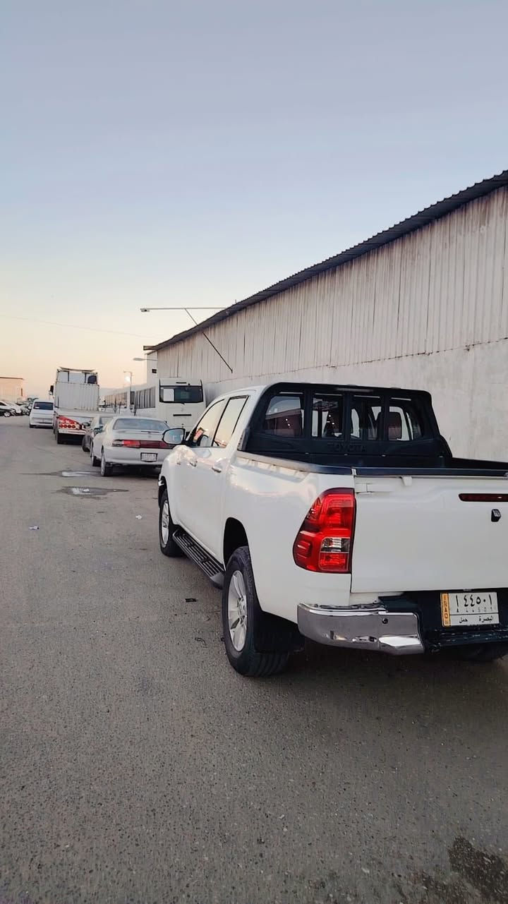 سلام عليكم
تيوتا هايلوكس لبيع 
كويتي باب اول 
كفاله عامه 
السعر /240
المديل /2016
كامل مواصفات 
الأستفسارات   
***********
***********
