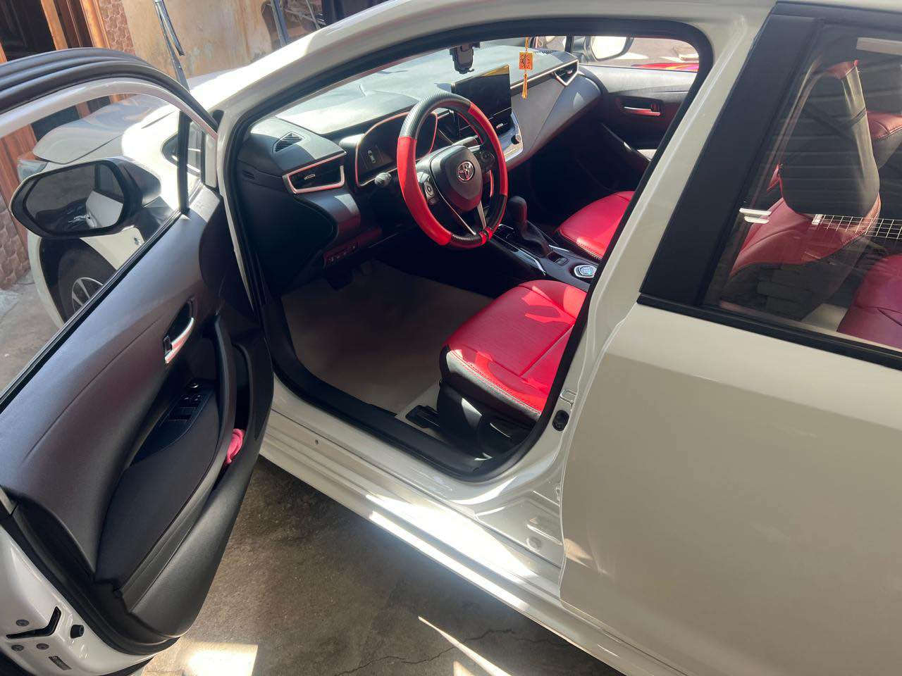 تيوتا كورلا 2025 الشكل الأمريكي زيرو رقم بصره مال اقصاد مقترض و كفيل مدوشمه عام كفاله عامه الولد المقترض جيرانه و خوش ولد يسدد المكان البصره المعقل للاتصال *********** البصرة, العراق
