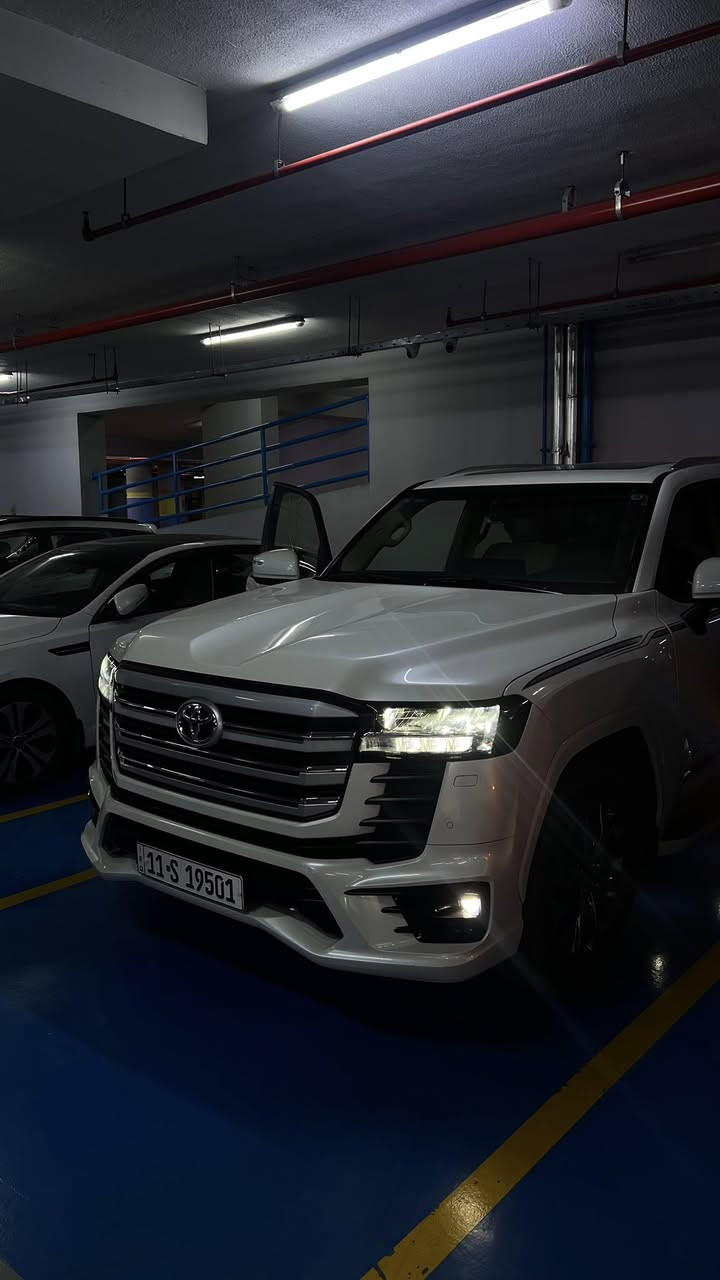 لاندكروز 2023 GXR مكفولة كفالة عامة من الشخط ماشية 19 الف لمتد اصل شركة sas السعر 68000 وبيهة مجال للشراي الجاد للاستفسار الاتصال ***********
