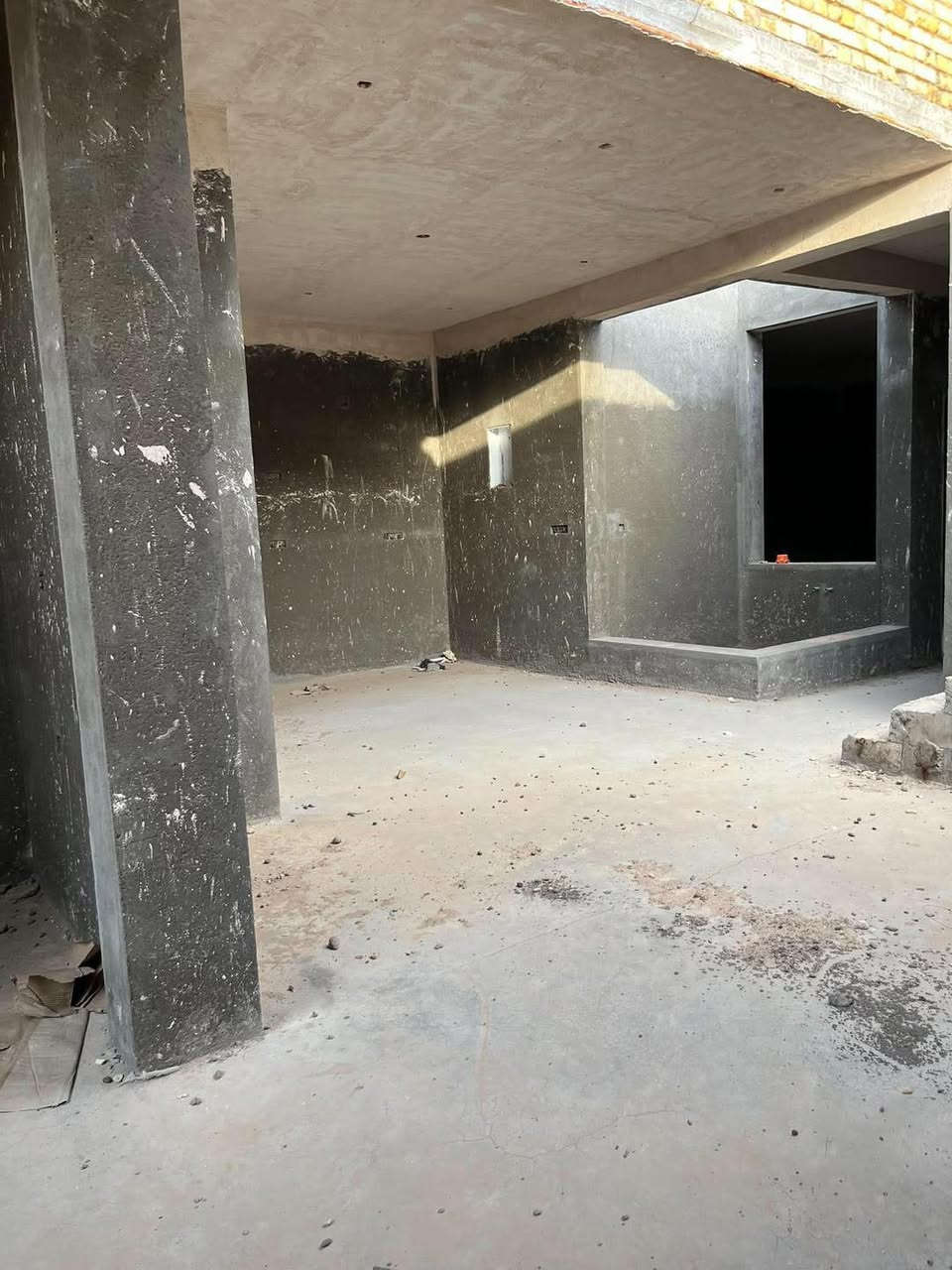 اعلان 
هيكل للبيع /السماوه 

بيت للبيع واصل تشطيب بالشراكيه الثالثه مساحه 200 م مطلوب إسكان#(57)بناء درجه اولى وخريطه مرتبه السعر الكلي #{115}التسديد# ٣٤٨ رقم العقار ٨١٣ غرفتين وصاله واستقبال ومطبخ وصحيات دخليه وخارجية للاستفسار مراسلة الصفحة او على الرقم 
 ***********
 ‭0782 433 8552‬مكتب الوطن للعقارات 
بإداره عباس ابو حسن 

ملاحظة مستعدون لأستقبال كافة العروض العقارية
