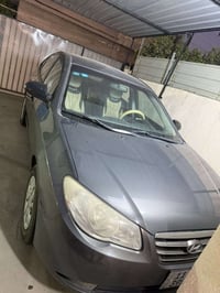 النتره موديل ٢٠٠٩ محرك الف ٦٠٠ دكشن عالي مابيها اي صبغ بس خدوش والرصعا...
