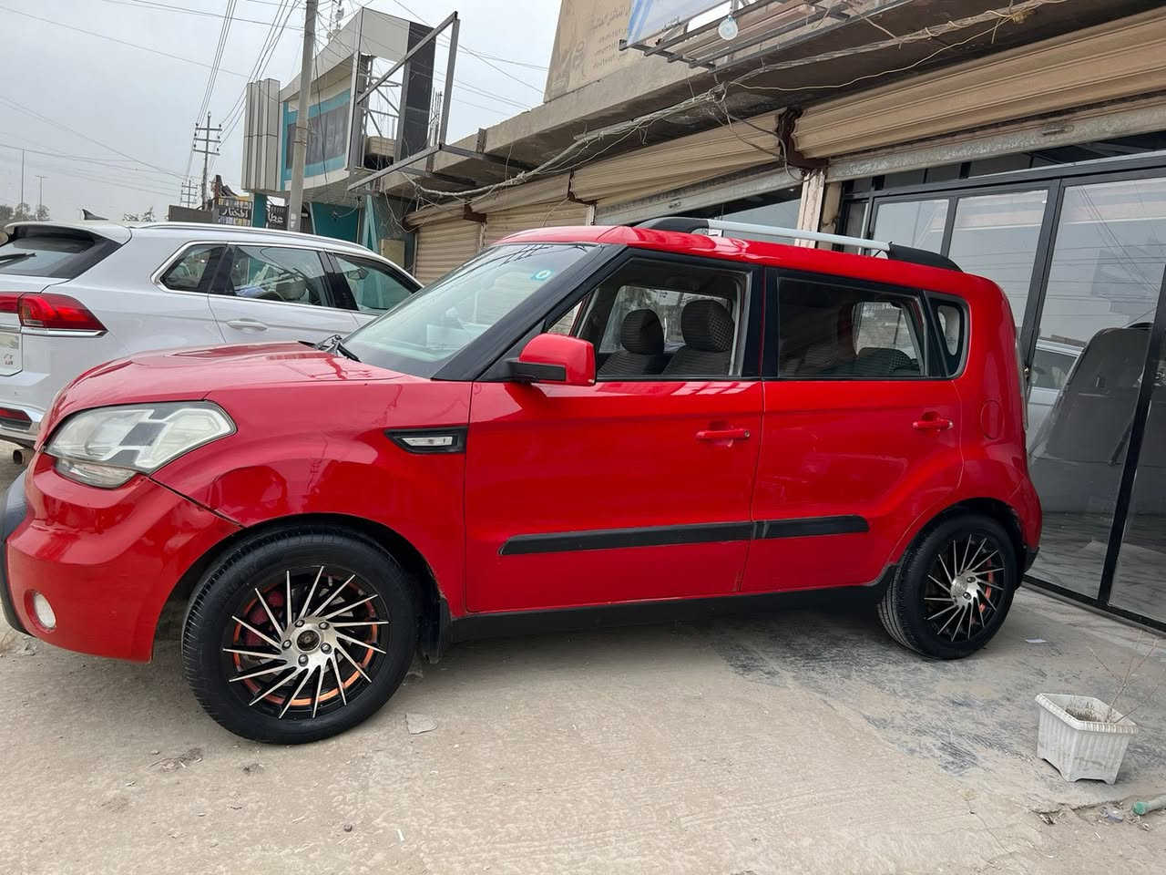 سلام عليكم
🚗 كيا سول – Soul
📆 موديل 2011 – خليجي

 
 • رقم بغداد
 • مكينة 1600
 • كير ومحرك وتبريد كفالة
 • كفالة عامة + تبديل قطعة جاملغ الايمن فقط
 • تخم تاير جديد
 • تحكم استيرن
 • شاشة

💰 السعر: 88 وبيها مجال
📍 المكان: بابل
📌 السيارة نظيفة وجاهزة، فحص بأي مكان

📞 الاتصال:
***********
***********
