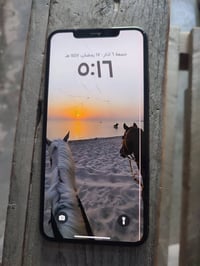 مكلف بالنشر .. ايفون  Xs  Max    اصدار امريكي   ذاكره 256  بطاريه 70  ...