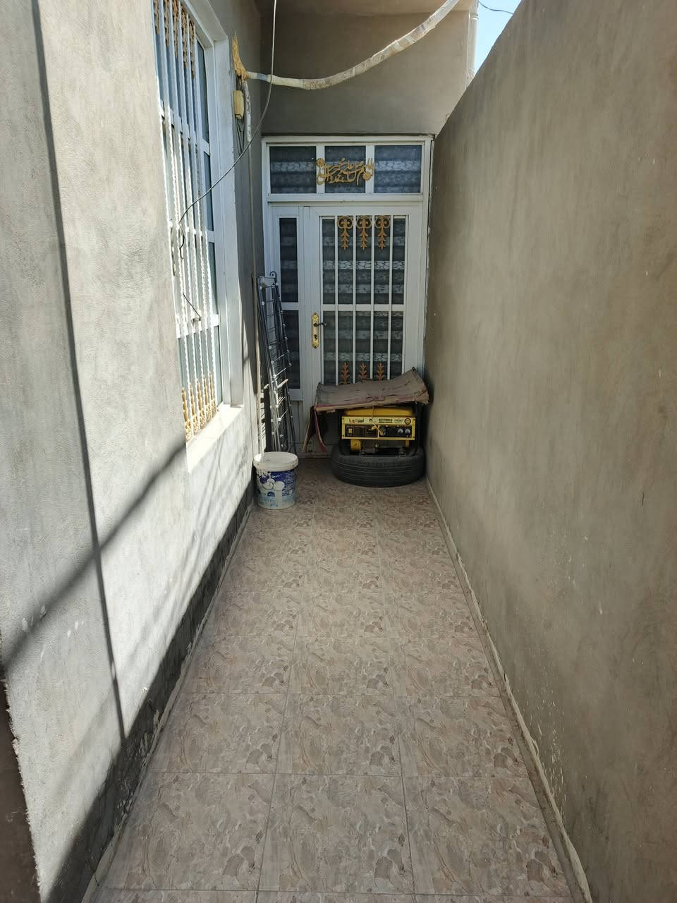 بيت زراعي سند25 مساحه 125حولي تربيه بناء حديث قرب مدرسة احمد الوائلي اعيد النشر بسب  الكاذبة رقم الهاتف ***********
